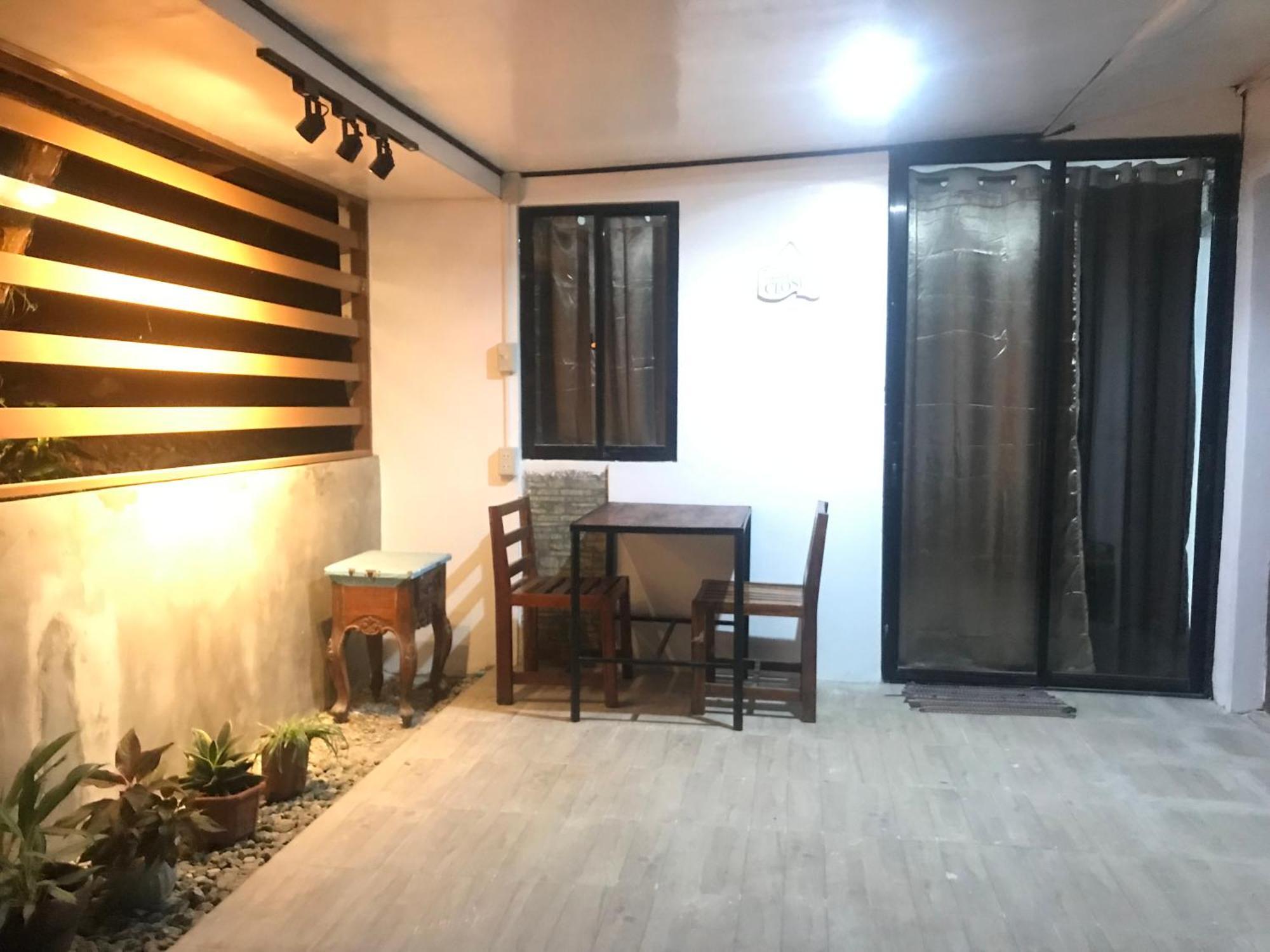 Central Hub Homestay Puerto Princesa Ngoại thất bức ảnh